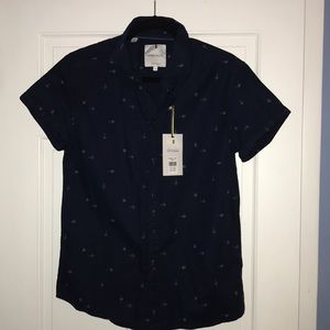 Larsson & Co button down shirt